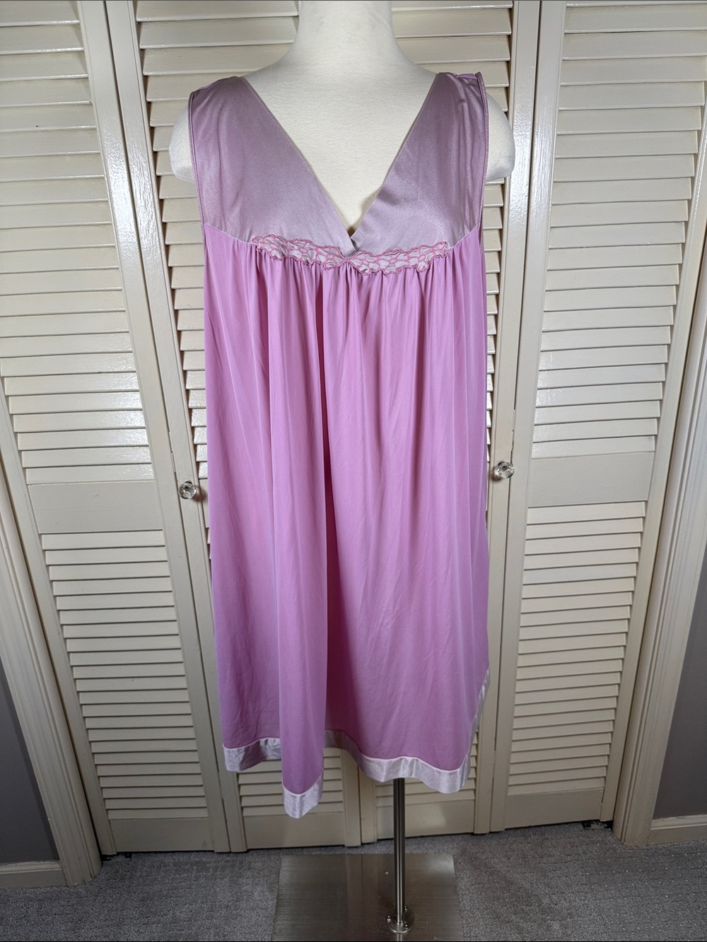 Vintage Vanity Fair Orchid Pink Satin Lace Trim Liquid Nylon Nightgown 3X Plus